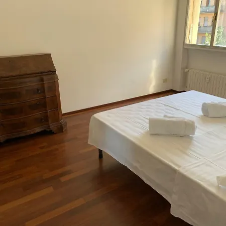 Whouse Luxury Universita' Bologna